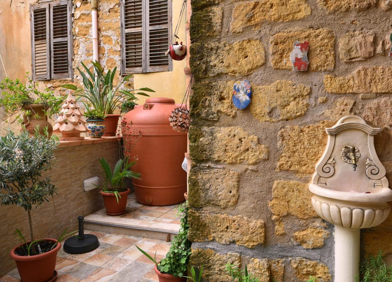L'Elegante Dependance Del Barone Francesco Sala Apartamento Agrigento Exterior foto