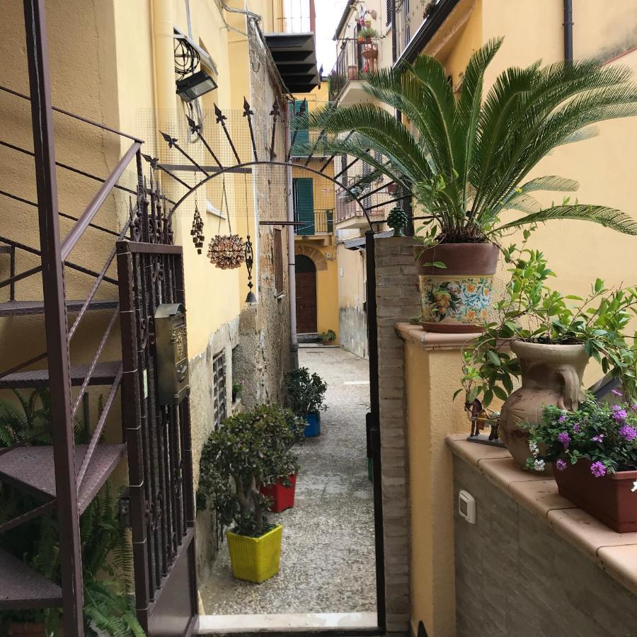 L'Elegante Dependance Del Barone Francesco Sala Apartamento Agrigento Exterior foto